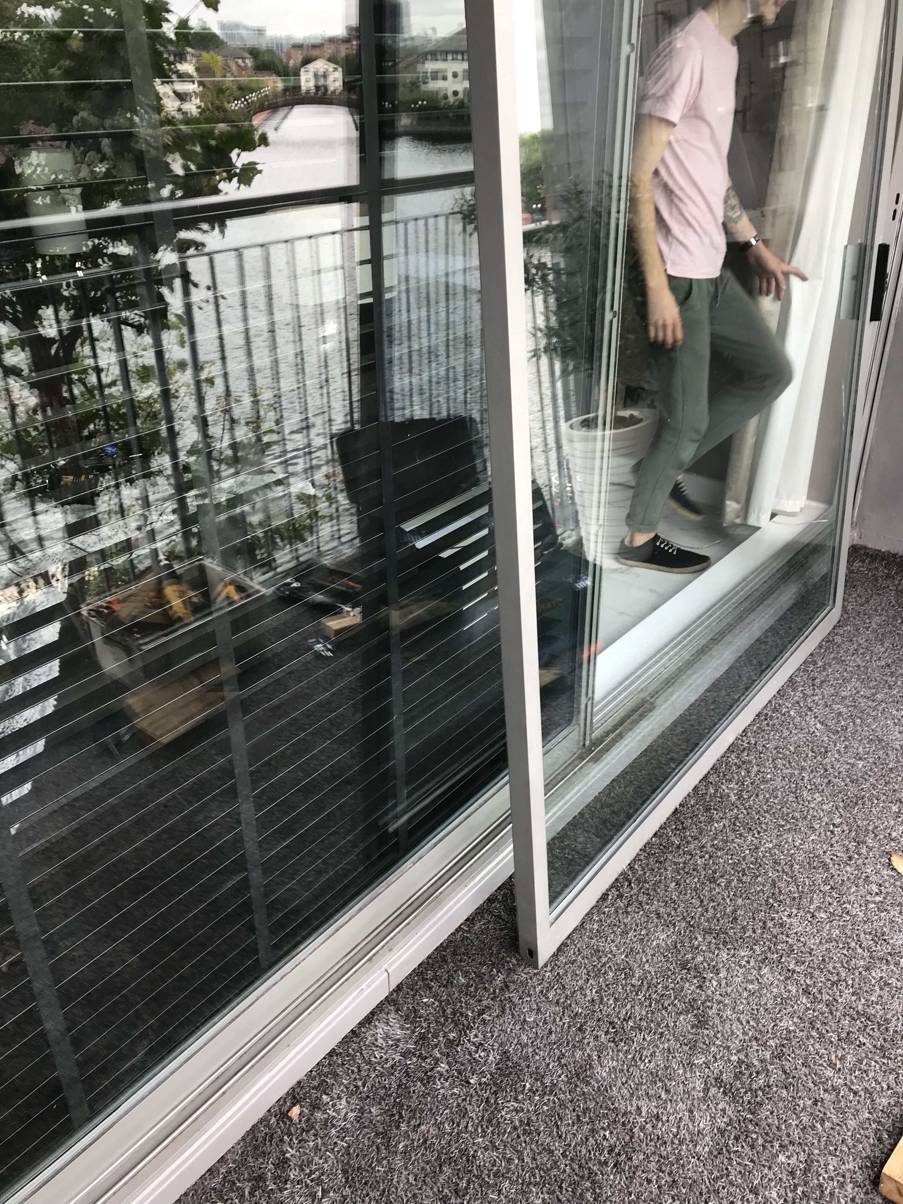Tower Hamlets aluminium sliding door repair